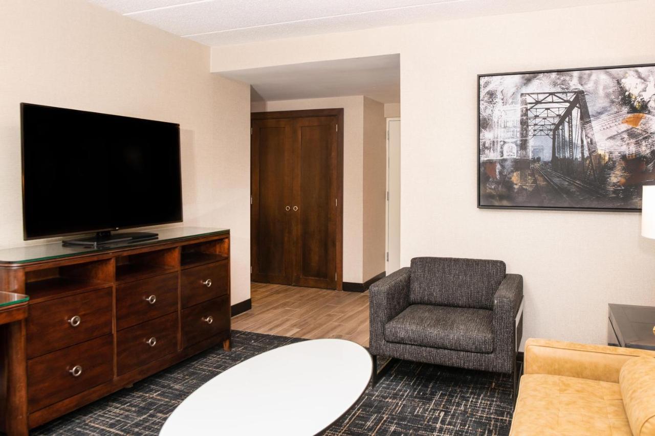 เชอราตัน แอนน์ อาร์เบอร์ โฮเต็ล Hotel แอนอาร์เบอร์ ภายนอก รูปภาพ