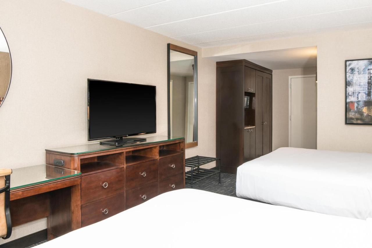 เชอราตัน แอนน์ อาร์เบอร์ โฮเต็ล Hotel แอนอาร์เบอร์ ภายนอก รูปภาพ