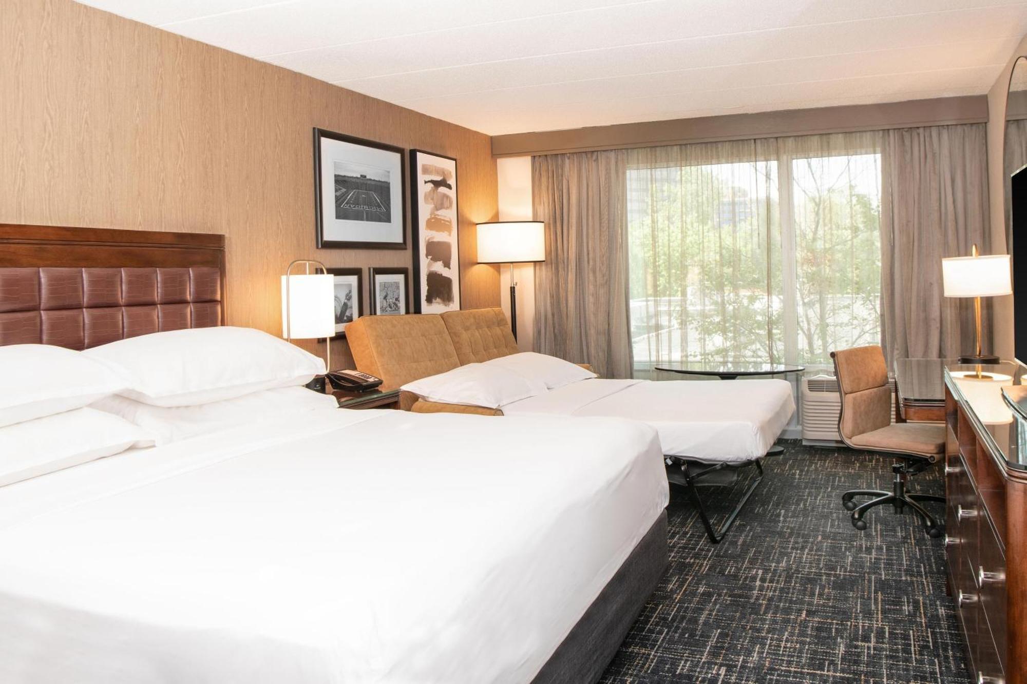 เชอราตัน แอนน์ อาร์เบอร์ โฮเต็ล Hotel แอนอาร์เบอร์ ภายนอก รูปภาพ